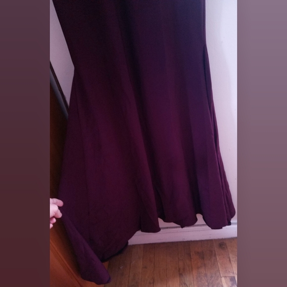 NWT Xscape Maroon/Plum Beaded Sleeveless Event Gown 8 - Picture 9 of 11